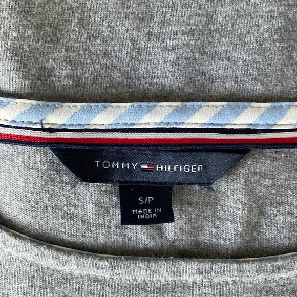 Tommy Hilfiger Asymmetrical Gray and Blue Top - Picture 3 of 7